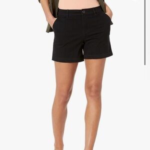P82‎ NWT Amazon Essentials Women's Mid-Rise Slim Chino Short - Size 4